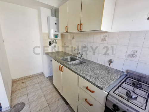 Imagen 9 de 16 de Departamento De 2 Dormitorios En Venta