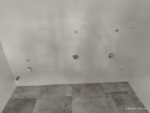 Departamento De 2 Ambientes Con Cochera Y Baulera En Venta En Acassuso