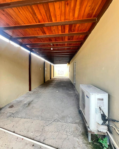 En Venta Hermosa Casa 245 M² Conjunto Privado Los Girasoles, La Morita, Aragua