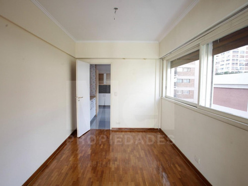 Imagen 10 de 30 de Impecable Piso De 5 Ambientes En Excelente Ubicacion Con Esp
