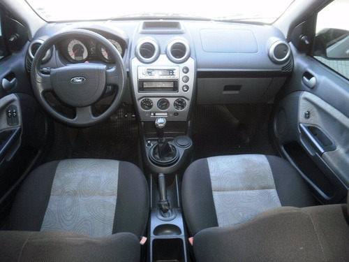 Ford Fiesta Sedan 1.6 Flex - 2008