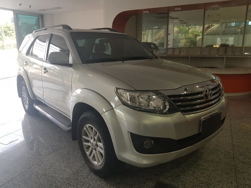 Toyota Hilux Sw4 2.7 Sr 4x2 16v Flex 4p Automático
