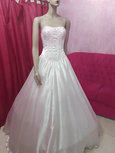Vestido De 15 Blanco Con Rosa