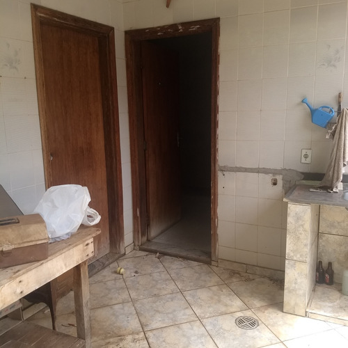 Casa Elegante C/ Suite-8 Cômodos + Edícula Separada(3 Cômodos)