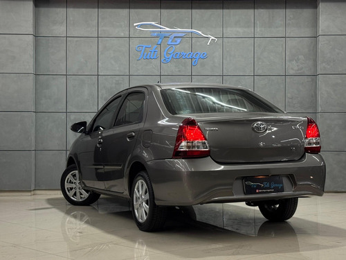 Toyota Etios Sedán X Plus Sedan 1.5 Flex 16V 4p Aut.