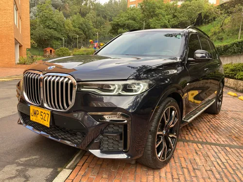 BMW X7 3.0 Xdrive 40i Pure Excelence