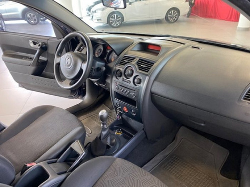 Megane Sedan 2.0 Expression Sedan 16v Gasolina 4p Manual