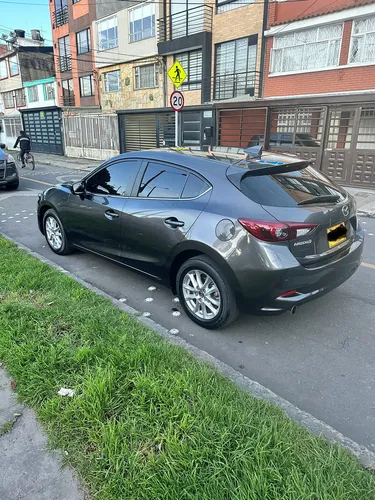 Mazda 3 2.0 Touring At