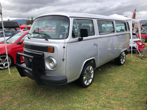 Imagen 2 de 15 de Volkswagen Combi Caravelle