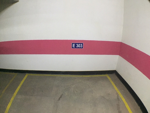 Imagen 2 de 9 de Arriendo Bodega De 14 Mtrs Cuadrados/ Mas Estacionamiento