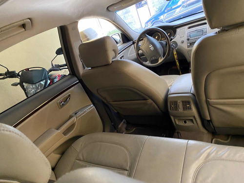 Imagem 8 de 15 de Hyundai Azera 2010 3.3 Gls Aut. 4p