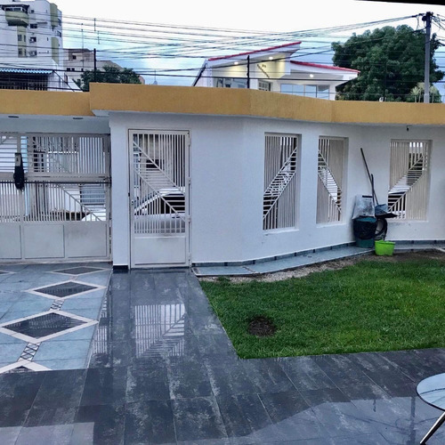 Casa En Venta Urb. La Soledad Fm*