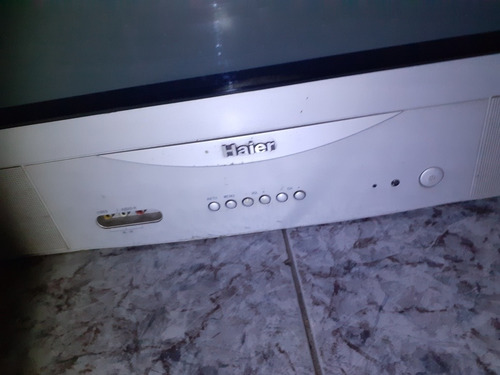 Imagen 3 de 4 de Televisor Convencional Marca Haier De 27 Pulgadas