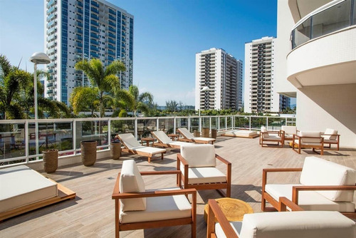 Imagem 9 de 15 de Barra Da Tijuca Ilha Pura 2qts