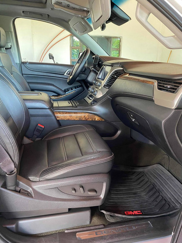 Imagen 7 de 13 de Gmc Yukon 2015 6.2 Denali V8 8 Vel At