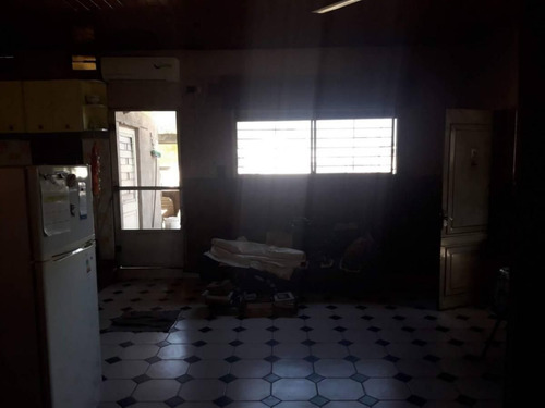 3 Locales , Galpon + Vivienda En 1ºpiso