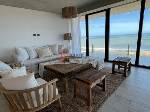 Apartamento Con Vista Al Mar En Edificio Surfside