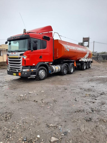 Imagen 2 de 25 de Camión Cisterna Scania