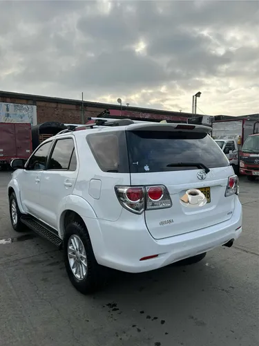 Toyota Fortuner 2.7l 4x2