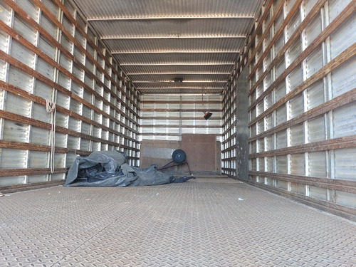 Imagem 13 de 14 de Mb 1620 97/97 -truck Baú 8m - R$ 160.000