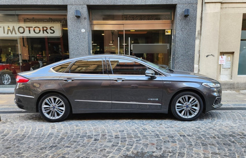 Imagen 4 de 10 de Ford Mondeo Vignale Hybrid 2020