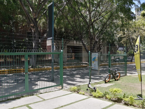 Imagen 2 de 11 de Oficina En Alquiler Altamira Riv#5351 Mc-21-008
