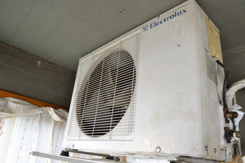 Aire Acondicionado Electrolux Split Frió Elx-3000 Frigorías