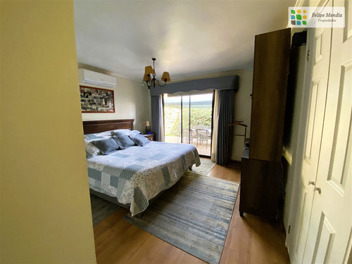 Casa 2 Pisos,remodelada,3dorm. 2 Baños