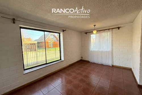 Venta De Amplia Casa 4 Dorm Y 4 Baños En Los Angeles