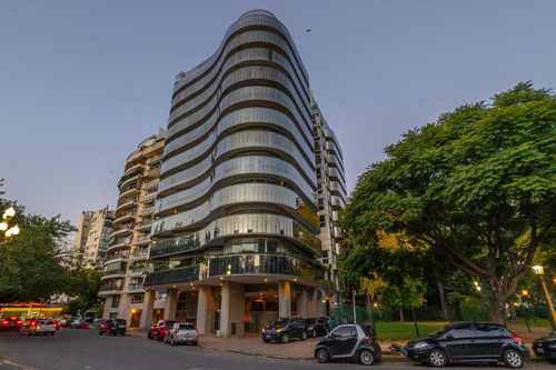 Departamento En Venta - 3 Dormitorios 3 Baños - Cochera - 230mts2 - Palermo Chico