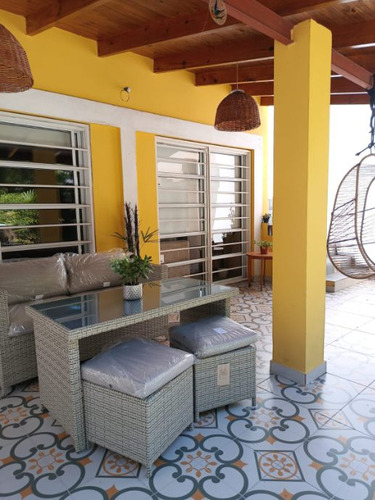 Casa En Venta En Piñeyro