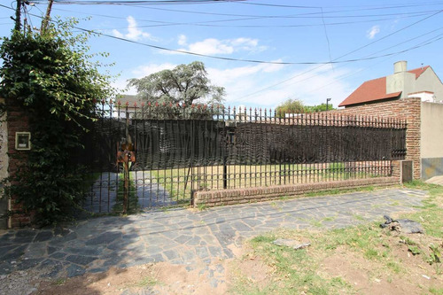 Increíble Casa A Refaccionar O Lote. Hurlingham
