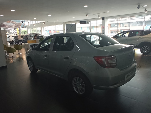 Imagen 4 de 16 de Renault Logan 2023 Ds