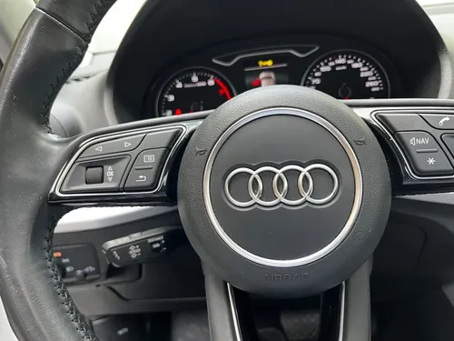 Audi Q2 1.4 Select S-Tronic At