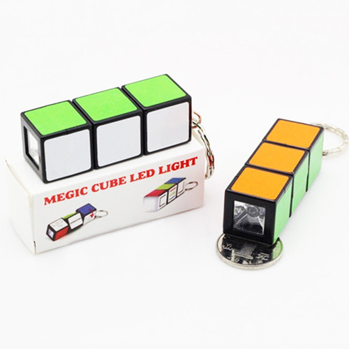 Mini Linterna Led Llavero Tipo Rubik Cubo Magico