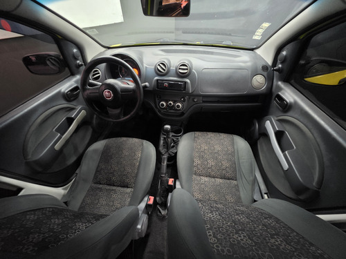 Fiat Uno Fiat Uno Vivace 1.0 8V (Flex) 4p