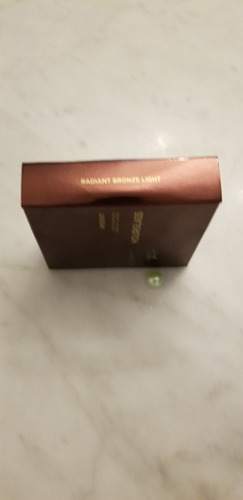 Hourglass Ambient Lighting Bronzer Tono:radiant Bronze Light
