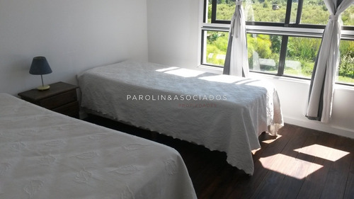 Casa A Pasos De La Laguna!!- Ref: 2109