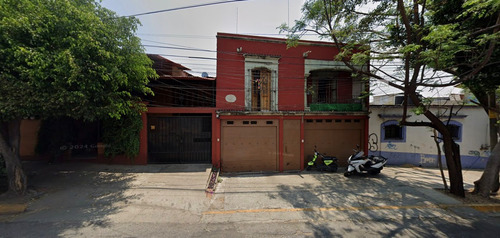 Casa En Venta De Dos Niveles Ubicada En Colonia Centro Delegacion Oaxaca De Juarez, Oaxaca