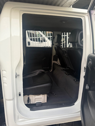 Kia Bongo 2.7 Luxo 4x4 Rs C. Dupla C/ Carroceria 2p