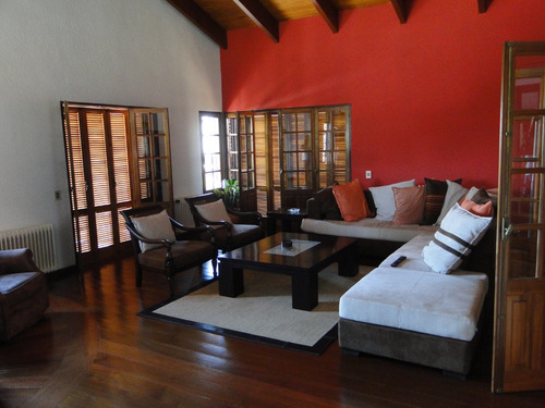 Espectacular Residencia En Rivera! Unica En Su Estilo!!