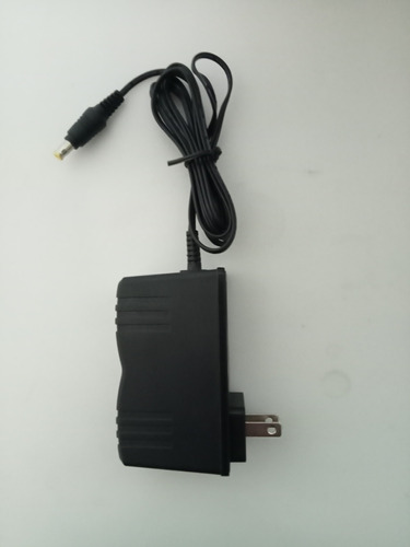 Adapter Ac. Voltaje De Salida 12v-2.5 A