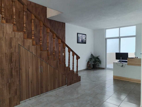 Casa En Renta Ubicada En Tabachines