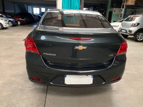 Imagen 6 de 12 de Chevrolet Prisma