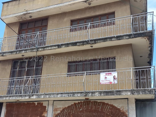 Monicam 23-1751 Edificio Comercial Con Destacada Ubicacion De Facil Acceso A La Autopista Y Alto Trafico, Para Desarrollar El Proyecto Que Desees, Amplio, Con Potencial