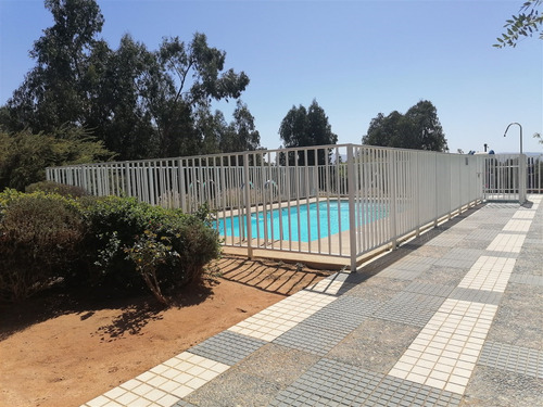 Departamento En Venta De 2 Dorm., 2 Baños En Quilpué