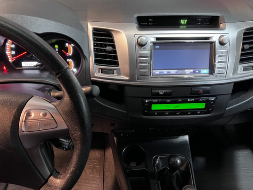 Toyota Hilux 3.0 Cd Srv Cuero 171cv 4x4 5at