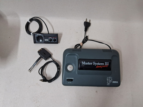 Master System 3 Compact Console Com Sonic The Hedgehog (Usado)