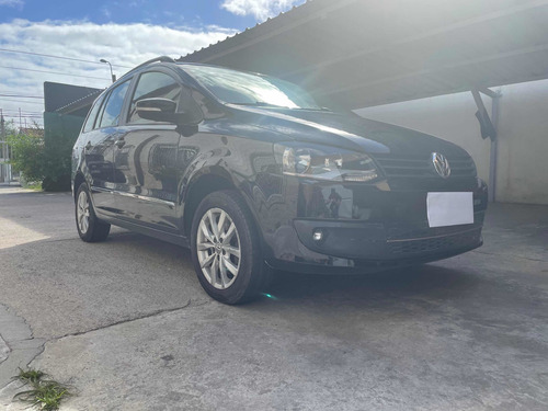 Volkswagen Suran 1.6 Comfortline 101cv 2014
