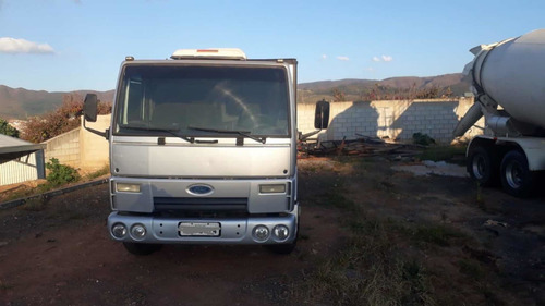 Imagem 4 de 4 de Caminhão Ford 815